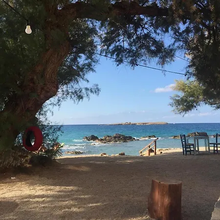 Pegasus Flat Next 2 Beach